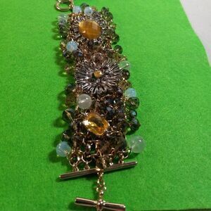 NWT Stein & Blye Toggle Floral Statement Bracelet